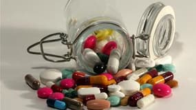 Les députés français ont adopté le projet de loi réformant la sécurité sanitaire qui propose notamment de rendre obligatoires les déclarations de conflits d'intérêts dans le monde de la santé après le scandale du Mediator. Le texte prévoit également la cr