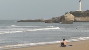 Jeudi, la plage de Biarritz, où il a fait jusqu'à 22° au plus fort de l'après-midi.