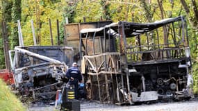 L'autocar sinistré à Puisseguin en octobre 2015. 