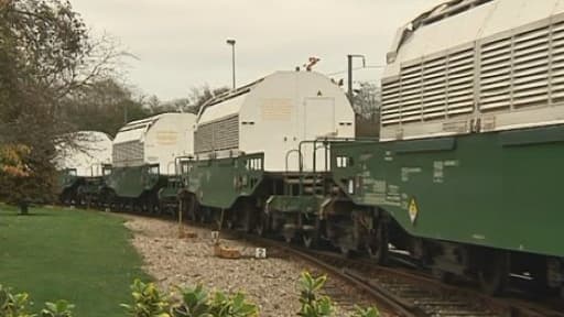 Train transportant des déchets nucléaires vers l'Allemagne le 6 novembre 2010