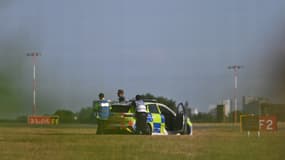 Un avion de 12 mètres de long s'est crashé avec plusieurs passagers à l'aéroport de Londres Southend, dimanche 13 juillet 2025. 