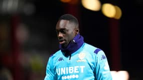 Jean-Kevin Augustin avec le maillot de Leeds