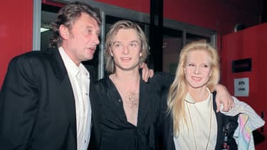 Johnny Hallyday, son fils David et la mère de ce dernier Sylvie Vartan au Zénith de Paris le 8 mars 1991