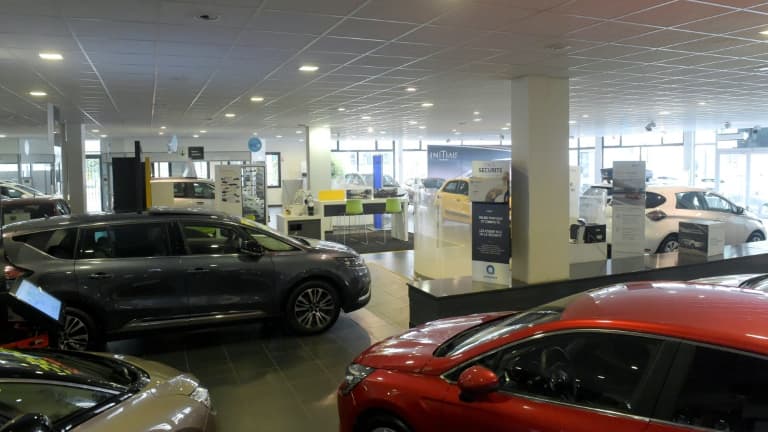 Les coonstructeurs automobiles  français Renault et PSA ont légèrement mieux résisté que le marché