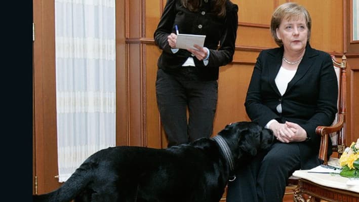 Angela Merkel rencontre Koni en 2007