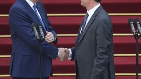 Jean-Marc Ayrault et Manuel Valls en avril 2014 quand le second a remplacé le premier à Matignon