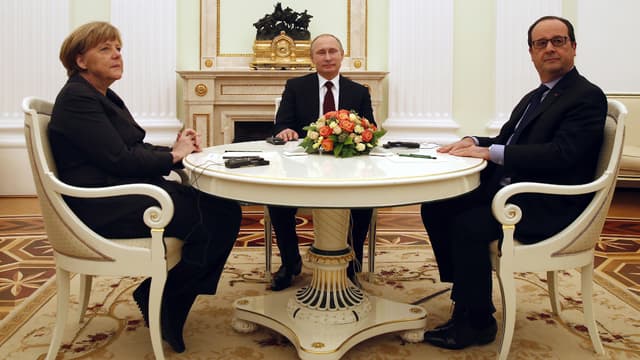 Angela Merkel, Vladimir Poutine et François Hollande au Kremlin, vendredi 6 février 2015.