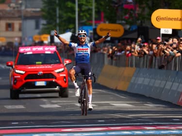 Julian Alaphilippe remporte la 12e étape du Giro 2024