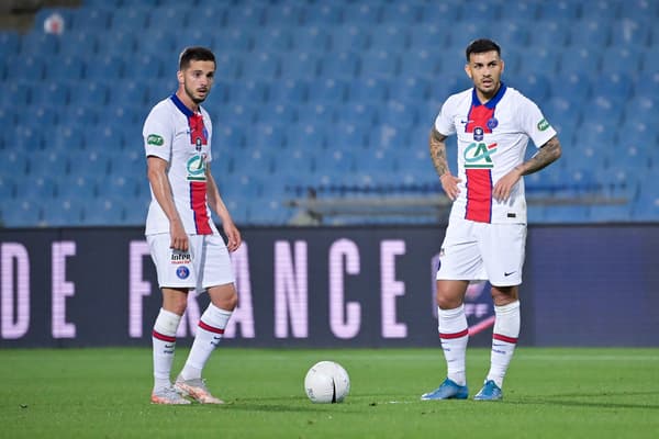 Pablo Sarabia et Leandro Paredes avec le PSG