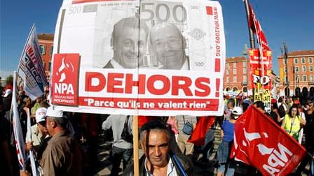 Manifestants jeudi à Nice contre la réforme des retraites. Les syndicats comptent sur une participation massive des Français pour forcer le gouvernement à amender son projet en profondeur. /Photo prise le 23 septembre 2010/REUTERS/Eric Gaillard