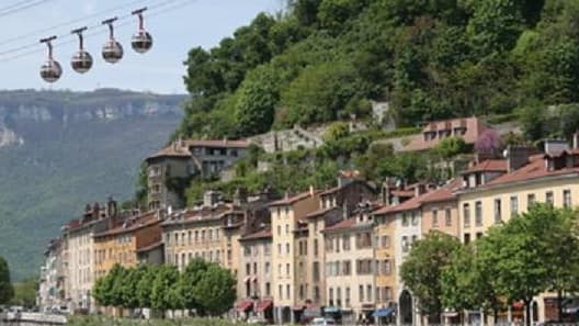 Grenoble, les quais et les bulles
