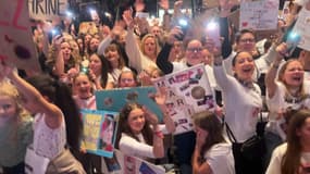 Les fans de Marine explosant de joie depuis la fan-zone d'Arras à l'annonce des résultats de la finale de la 12e édition de la Star Academy dans la nuit du samedi 25 au dimanche 26 janvier.