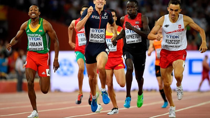Pierre-Ambroise Bosse à l'arrivée de sa demi-finale mondiale du 800 m
