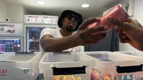Zenoudine est le gérant de l'épicerie Depozeat,