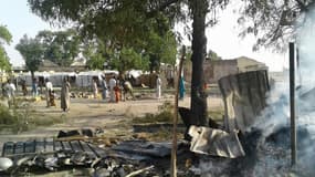 Une photo du camp de déplacés après les frappes menées par l'armée nigériane. 