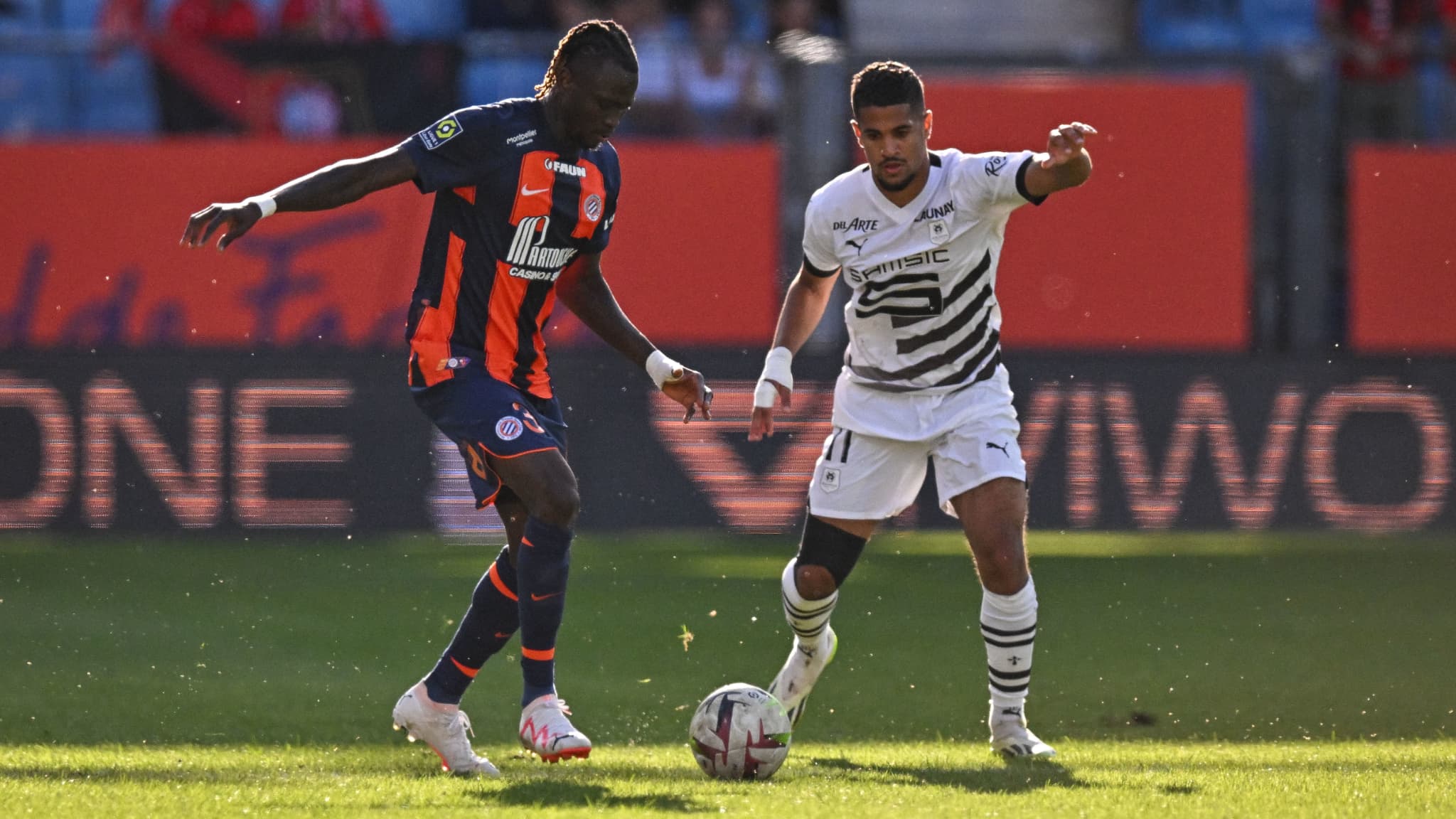 LIGUE 1 - Le Stade Rennais enchaîne face à Montpellier et s'installe  provisoirement à la 2e place - Eurosport
