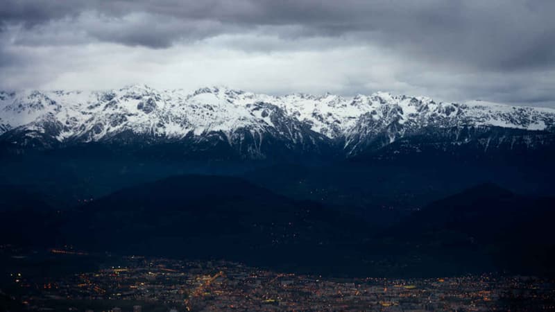 Un homme a été sauvé alors qu'il traversait les Alpes en tenue de ville - Lundi 7 mars 2016
