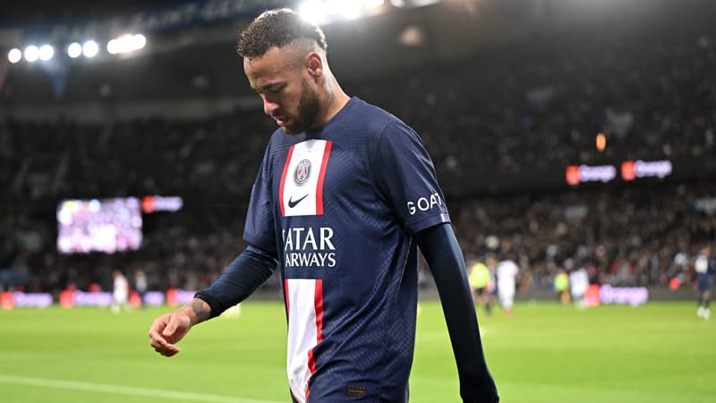 PSG-Strasbourg: Neymar a quitté le stade avant la fin du match