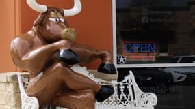 Manolo, la statue de taureau du restaurant Tacos Don Manolito, au Texas (Etats-Unis)