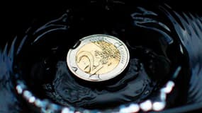 Deux euros, c'est le prix auquel sont vendus tous les produits d'un magasin à prix unique.