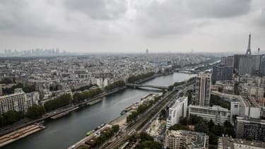 Paris par temps couvert (illustration)