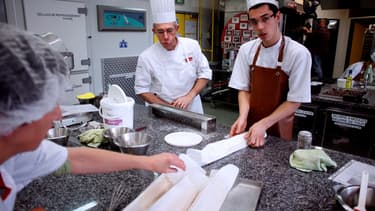 Pour recruter un apprenti, les patrons doivent obtenir le feu vert de l'inspection du travail