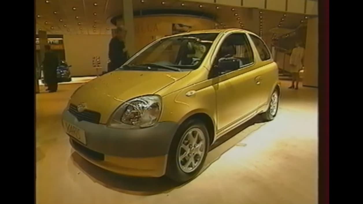 La Yaris dévoilée au Mondial en 1998, vue dans l'émission Turbo de M6. La Yaris dévoilée au Mondial en 1998, vue dans l'émission Turbo de M6.
