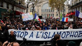La "marche contre l'islamophobie" s'est élancée ce dimanche 10 novembre depuis la gare du Nord à Paris
