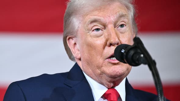 Le président américain Donald Trump s'adresse aux militaires et à leurs familles à Fort Bragg, en Caroline du Nord, le 13 février 2026.