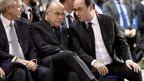 Bernard Cazeneuve et François Hollande - GEORGES GOBET / AFP