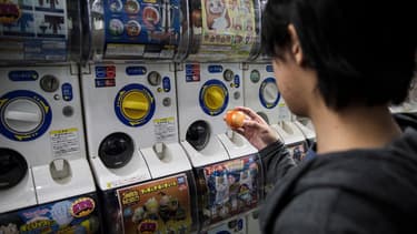 Les figures sont vendues dans des boules en plastiques pour un prix avoisinant deux euros pièce.