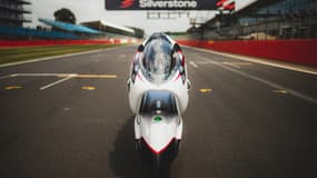 La WMC250EV de White Motorcycle effectuera ses essais en Bolivie en 2022. Son but: dépasser les 400 km/h