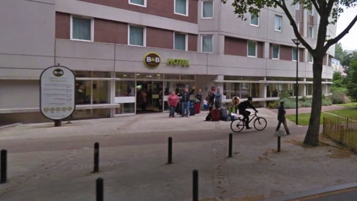 Façade de l'hôtel de la chaîne B&B où le Raid s'est inutilement déployé mercredi matin, à Malakoff dans les Hauts-de-Seine.