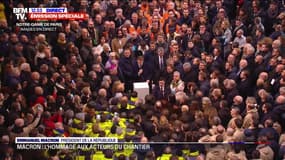 “Vous avez transformé le charbon en art”: Emmanuel Macron salue le travail des ouvriers de Notre-Dame