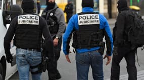 Des échauffourées ont éclaté à Toulouse entre la police et une centaine de jeunes du quartier de la Reynerie et de Bellefontaine dans la nuit de dimanche à lundi. 