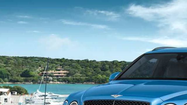 Startech est le premier préparateur à donner sa vision du premier SUV de Bentley, le Bentayga.