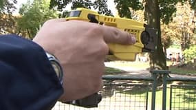 L'année dernière, le Taser a été utilisé à plus de 1.000 reprises par les policiers et les gendarmes,  contre 800 fois en 2011. Uen des raisons qui pousse le Défenseur des droits à vouloir mieux encadrer son utilisation.