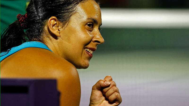 Marion Bartoli peut serrer le poing après sa victoire sur la N°1 mondiale