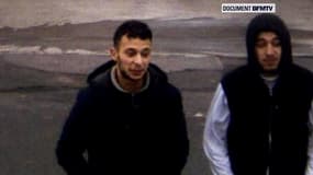 Salah Abdeslam (à gauche) au premier jour de sa cavale, le 14 novembre 2015.