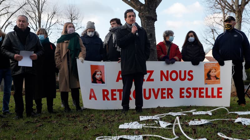 L'avocat du père d'Estelle Mouzin, Me Didier Seban, lors d'une manifestation à Guermantes en hommage à la fillette, le 9 janvier 2021.