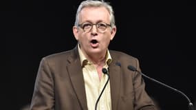 Pierre Laurent, secrétaire national du PCF, est partisan d'une motion de censure de la gauche