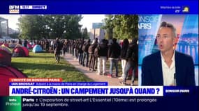 Migrants au parc André-Citroën: Ian Brossat appelle à un relogement dès ce week-end