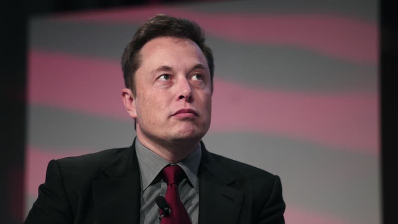 Avec ses 4000 satellites, Elon Musk, patron de Tesla et SpaceX, veut créer un "système de communication plus grand que tout ce qui a été imaginé jusque là".