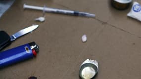 La ministre des Affaires sociales et de la Santé, Marisol Touraine, a annoncé jeudi que les conditions seraient réunies "assez rapidement" pour des expérimentations de salles d'injection de drogue. Le débat sur les "salles de shoot", qui permettraient d'e