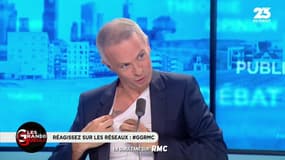 #GrandOral - Une première : @SamuelEtienne, journaliste/animateur à @France3tv, @France2tv et @franceinfo, nous laisse voir un de ses tatouages. 