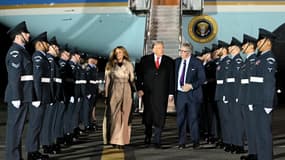 Donald Trump arrive au Royaume-Uni, le 16 septembre 2025, à l'aéroport de Stansted.