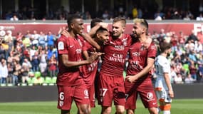 Les joueurs du FC Metz face à Lorient.