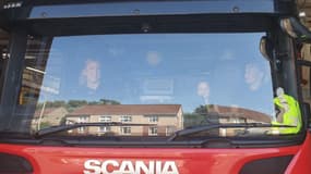 Désormais Molly sait qu'elle pourra conduire un camion de pompiers