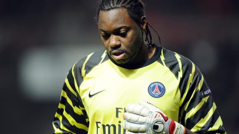 Apoula Edel, l'ancien gardien du PSG