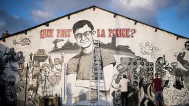 Une fresque réalisée en hommage à Steve Caniço par deux artistes, Eric et Lucas, le 29 juillet 2019 à Nantes.
